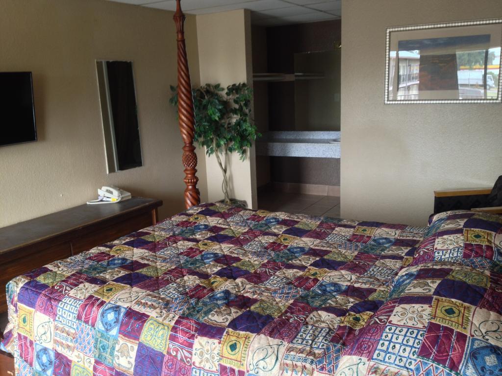 Austin Motor Inn Bilik gambar